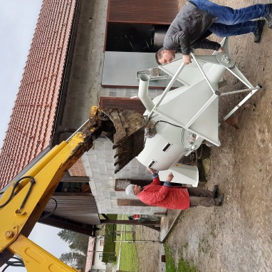 Mješaona okomita obična od500-1500kg zapremine s mlinom ili bez