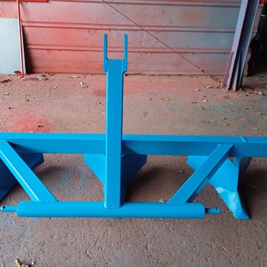 Stroj za jamičenje i ogrtanje