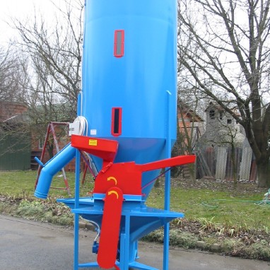 Mješaona okomita od 500-1500kg zapremine s mlinom na kardan