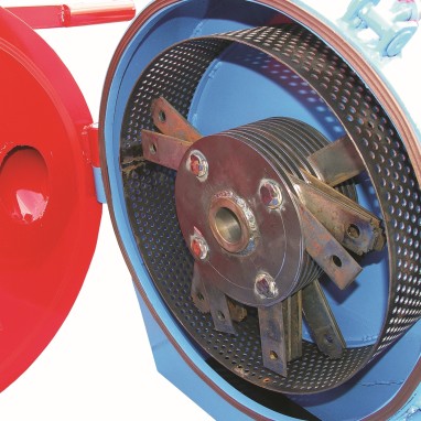 Mlin veliki na nogu s el.motorom 5,5kw  kapac.1t-h